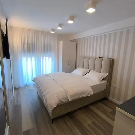 Tesla 2 Apartment *