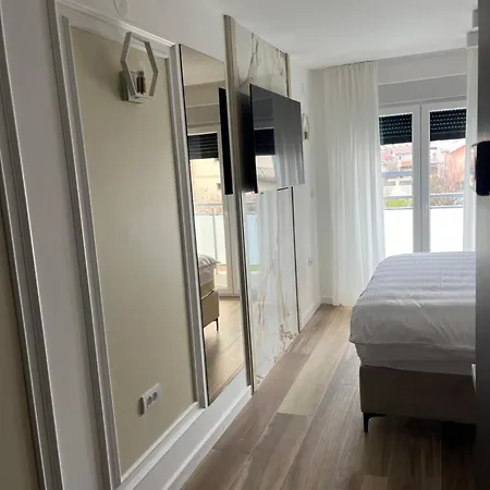 Tesla 2 Apartment Belgrade